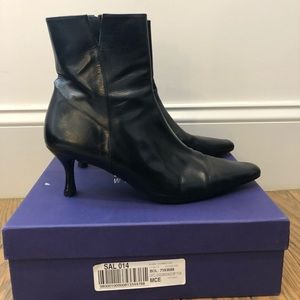 Stuart Weitzman Download Black Leather Booties